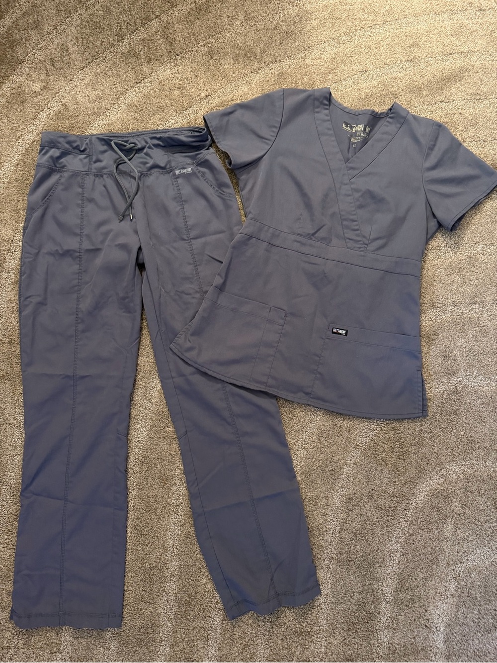 Scrub sets, used but in good condition. Mostly XS/XXS petite.